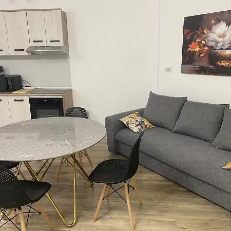 Rasarit La Epava Lägenhet Costinesti