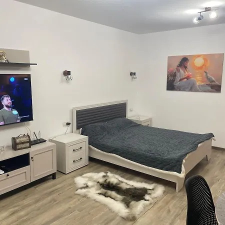 Răsărit La Epava Apartament *