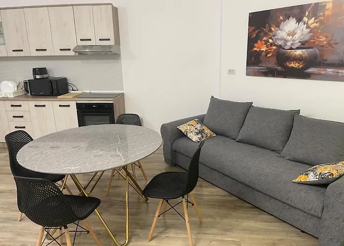 Rasarit La Epava דירה קוסטינסטי